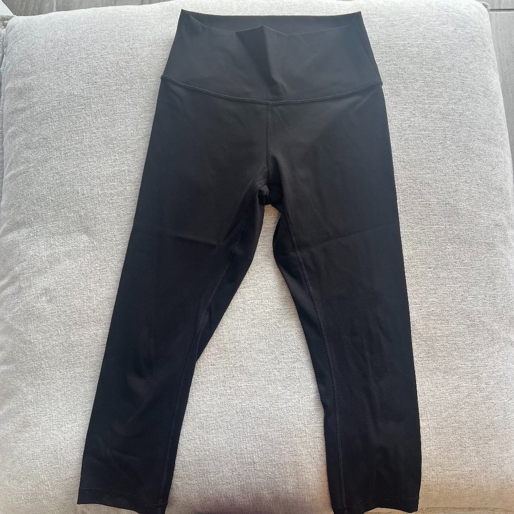 lululemon | Black Align Leggings 21" length | Size 6